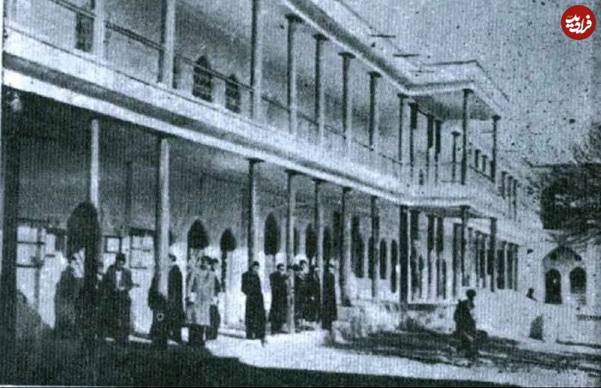 دبیرستان ادب اصفهان