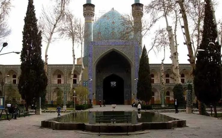 مدرسه چهارباغ اصقهان